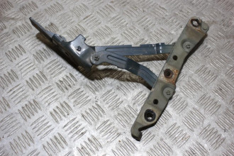 Петля багажника левая Nissan Primera 1996 2002