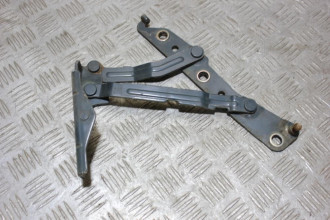 Петля багажника левая Nissan Primera 1996 2002