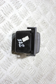 Пепельница передняя Nissan Primera 1996 2002