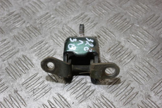 Петля двери задней левой верхняя Nissan Primera 1996 2002