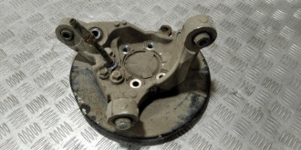 Кулак задний правый Nissan Teana j32