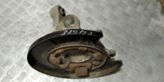 Кулак задний правый Nissan Teana j32