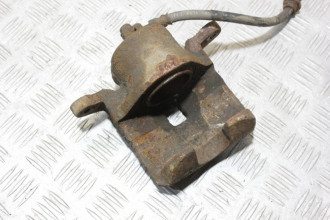 Суппорт передний правый Nissan Teana j32