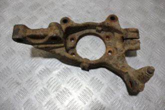 Кулак поворотный передний левый Nissan Teana j32