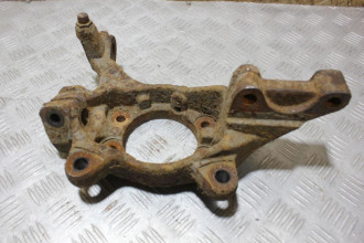 Кулак поворотный передний левый Nissan Teana j32