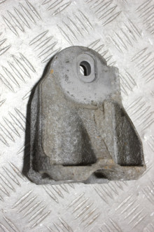 Кронштейн двигателя Nissan Teana j32