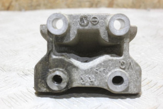 Кронштейн двигателя Nissan Teana j32