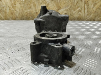 Кронштейн масляного фильтра Nissan Navara d40