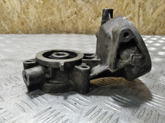 Кронштейн масляного фильтра Nissan Navara d40