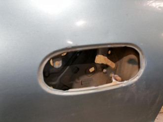 Дверь задняя левая Nissan Almera N16