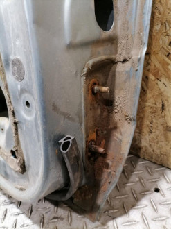 Дверь задняя левая Nissan Almera N16