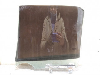 Стекло двери задней правой Nissan Almera N16