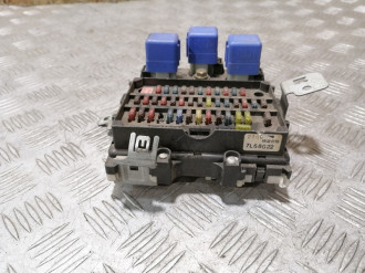 Блок предохранителей салонный Nissan Maxima a32