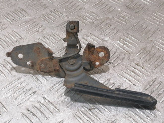 Ручка открывания лючка бензобака Nissan Avenir 1995