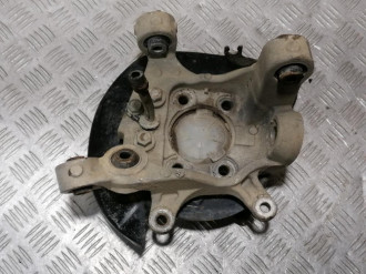 Кулак задний левый Nissan Teana j32