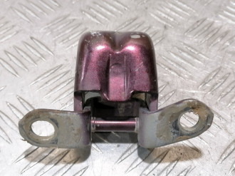 Петля двери передней правой нижняя Nissan Teana j32