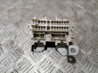 Блок предохранителей салонный Nissan Murano z50