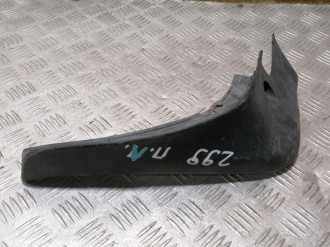 Брызговик левый передний Nissan Qashqai 2009