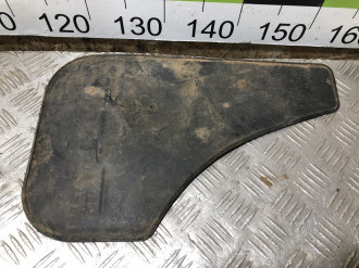 Брызговик правый передний Nissan Navara d40