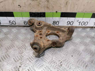 Кулак задний правый Nissan Murano z50