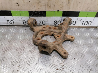 Кулак задний правый Nissan Murano z50