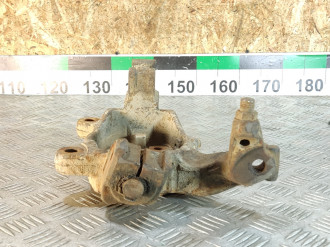 Кулак поворотный передний правый Nissan Teana j32