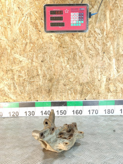 Кулак поворотный передний правый Nissan Teana j32