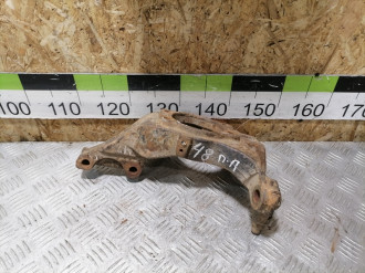 Кулак поворотный передний правый Nissan Teana j32