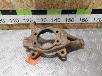 Кулак поворотный передний правый Nissan Teana j32