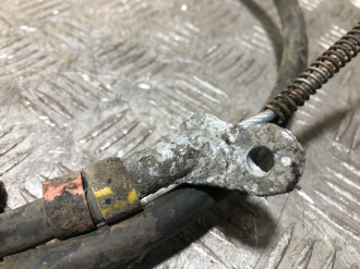 Трос стояночного тормоза Nissan Qashqai 2009