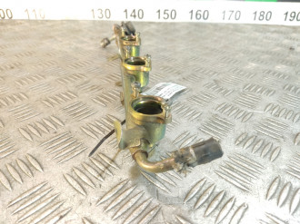 Рейка топливная рампа Nissan Maxima a32