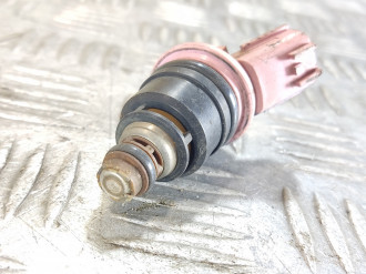 Форсунка двигателя Nissan Maxima a32