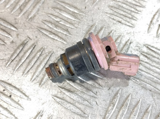 Форсунка двигателя Nissan Maxima a32