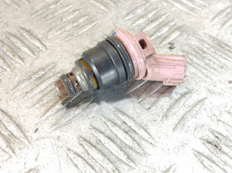 Форсунка двигателя Nissan Maxima a32