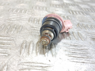 Форсунка двигателя Nissan Maxima a32