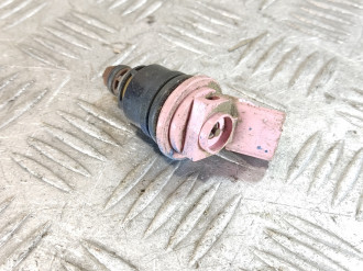 Форсунка двигателя Nissan Maxima a32