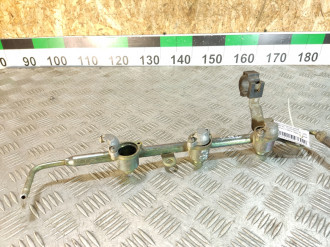 Рейка топливная рампа Nissan Maxima a32