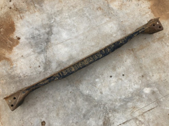 Балка передняя поперечная Nissan Navara d40