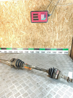 Полуось передняя правая Nissan Avenir 1995