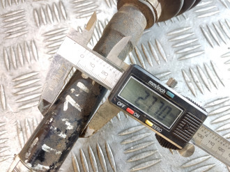 Полуось передняя правая Nissan Avenir 1995