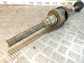 Полуось передняя правая Nissan Avenir 1995