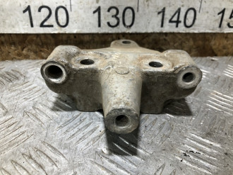 Кронштейн двигателя Nissan Maxima a32