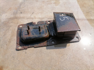 Кронштейн усилителя переднего бампера Nissan Murano z50