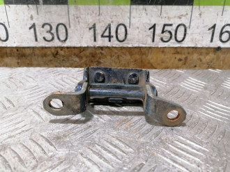 Петля двери задней левой верхняя Nissan Tiida c11