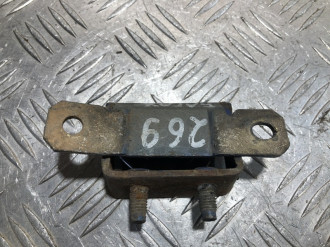 Петля багажника левая Nissan Almera N16