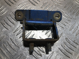 Петля багажника левая Nissan Almera N16