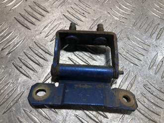 Петля багажника левая Nissan Almera N16