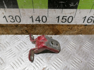 Петля двери задней правой нижняя Nissan Tiida c11