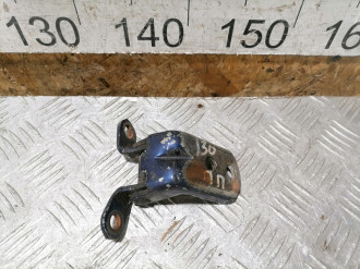 Петля двери передней правой верхняя Nissan Tiida c11