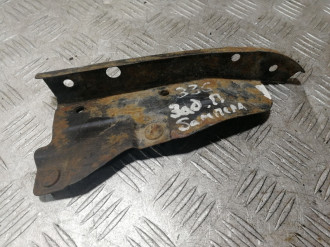 Кронштейн бампера заднего Nissan Maxima a32